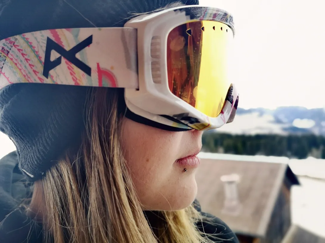 Ski goggles